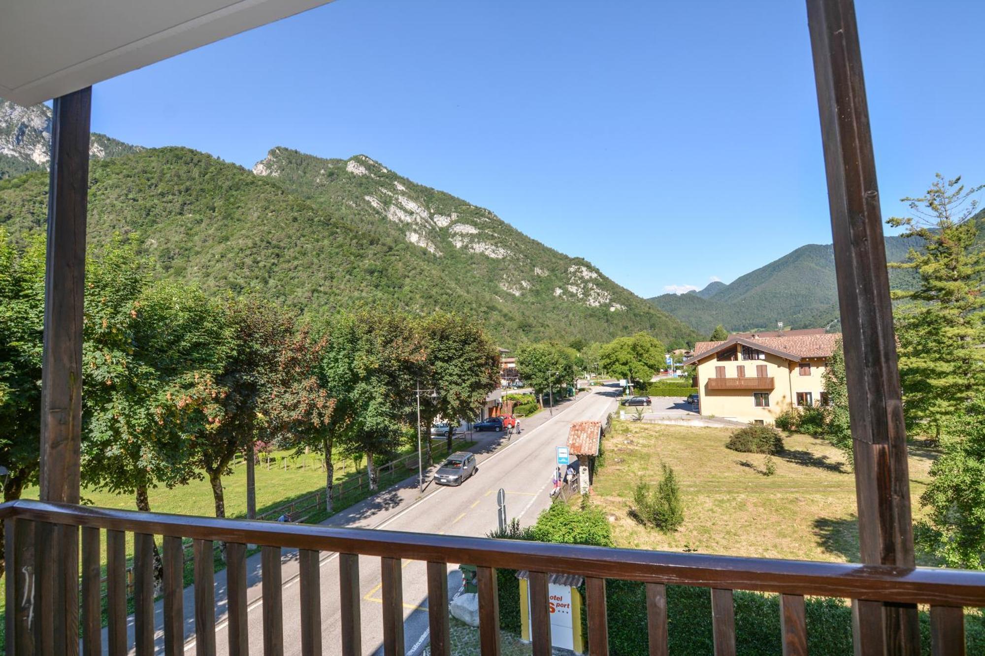 Hotel Sport Pieve Di Ledro Exterior foto